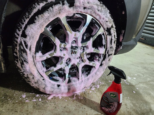 Unveiling the Power of Shine: TURTLE WAX Hybrid Solutions Hyper Foam Wheel and Tire Cleaner