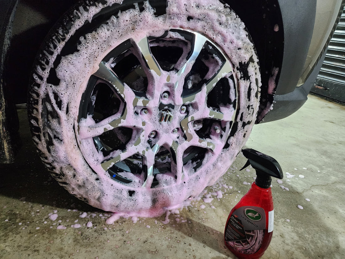 Unveiling the Power of Shine: TURTLE WAX Hybrid Solutions Hyper Foam Wheel and Tire Cleaner